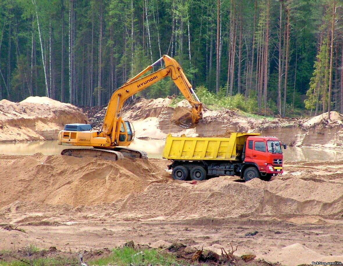 Карьерный песок с доставкой по СПб от СитиСтройНеруд